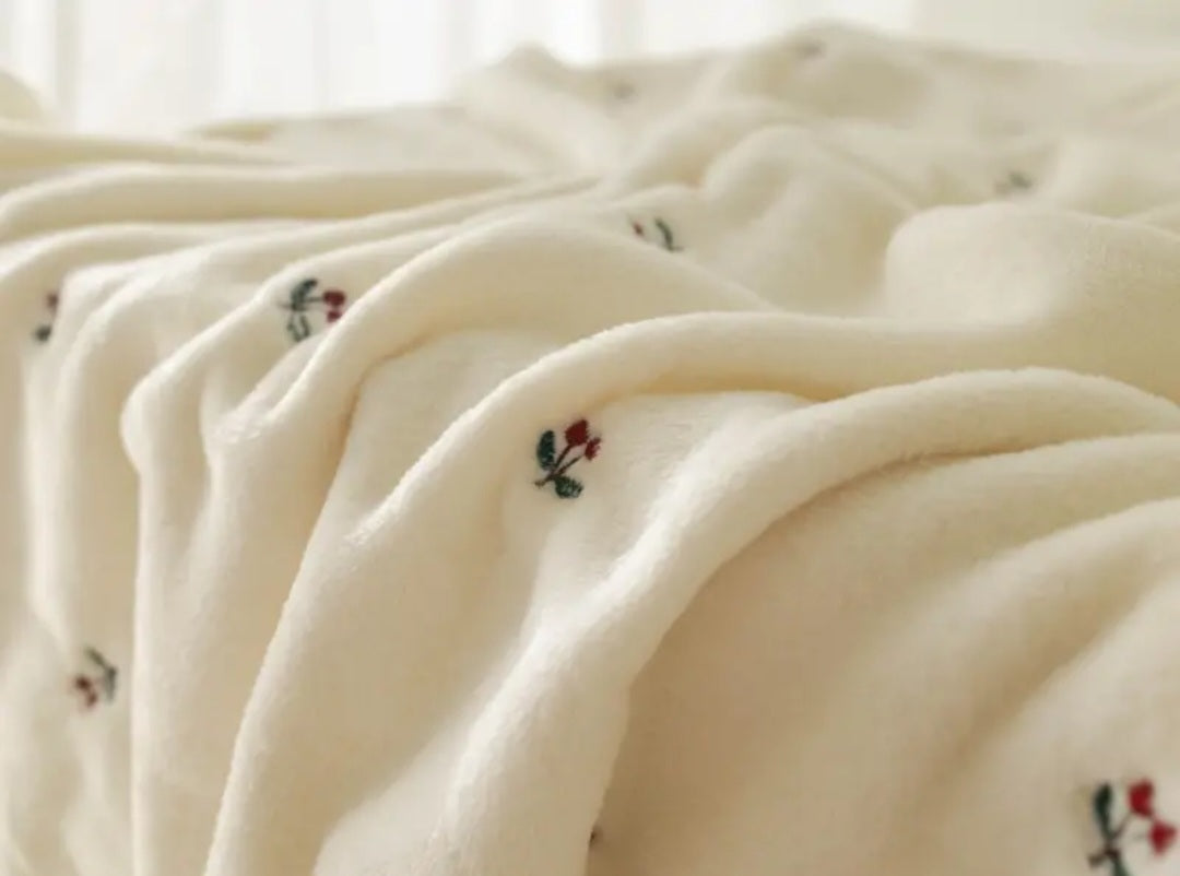 [Cherry] plush blanket